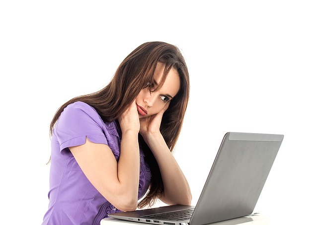 4-problemas-que-afectan-tu-salud-en-la-oficina-003