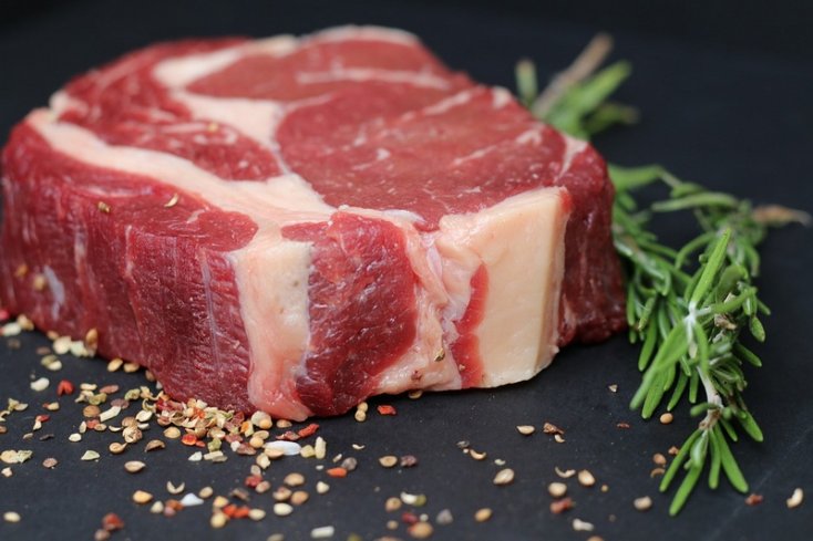 los-alimentos-que-no-deberiamos-meter-al-horno-de-microondas-004
